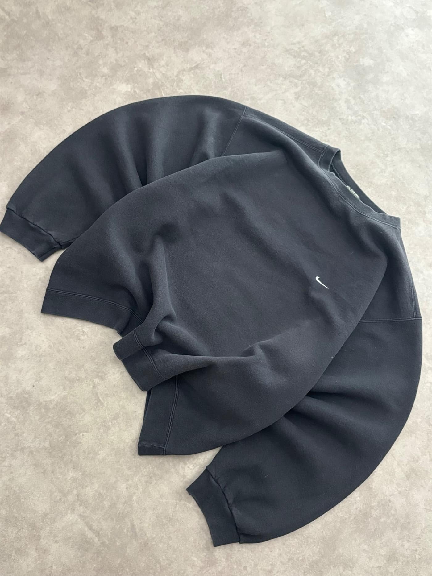 Nike Vintage Nike Crewneck Mini Swoosh - view 3 - Fabricsonder