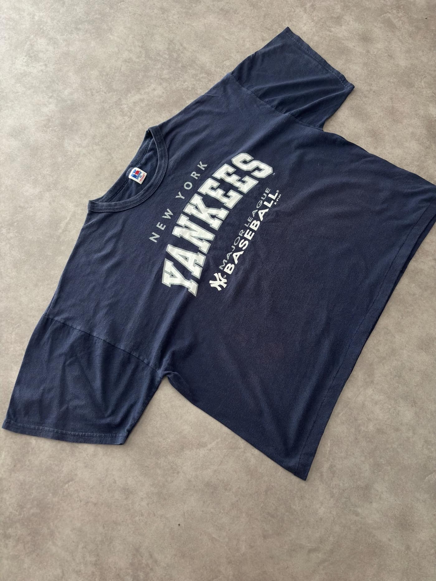Russell Athletic Vintage Russell Athletic Cropped Boxy T Shirt Yankees - view 2 - Fabricsonder