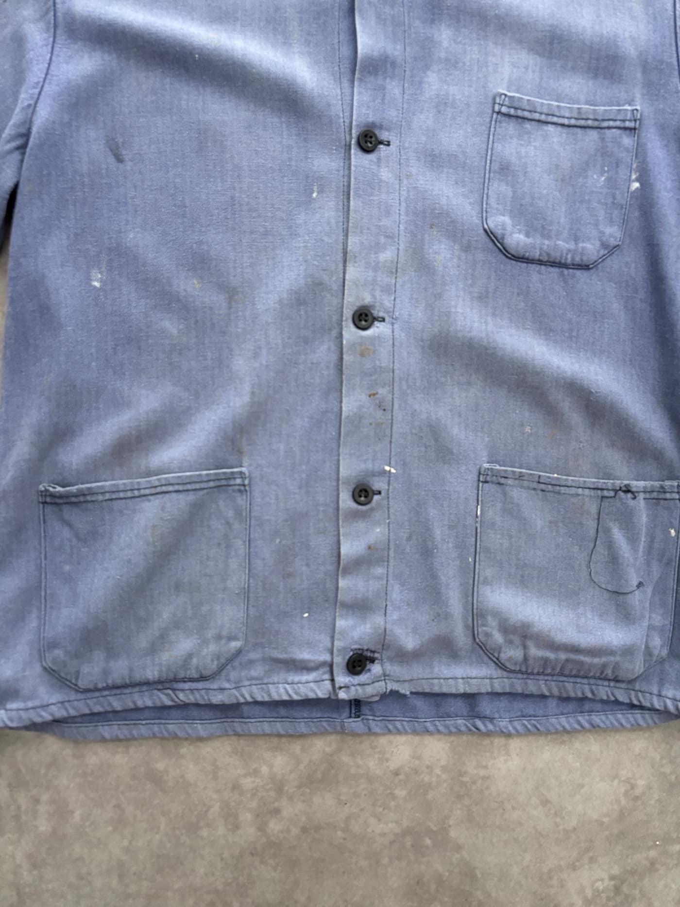 French Workwear Vintage Workwear Shirt Sunfaded And Distressed - view 6 - Fabricsonder