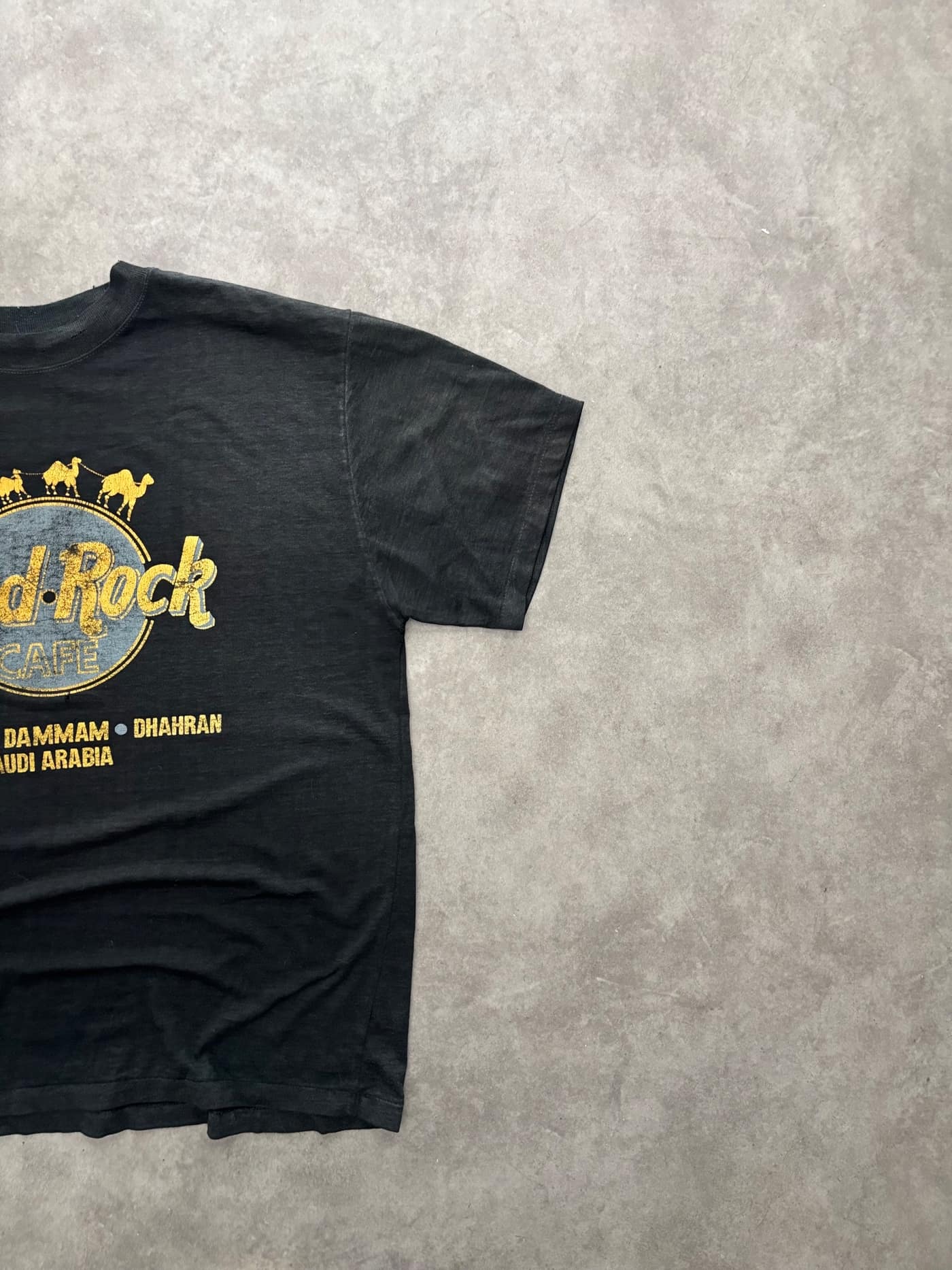 Hard Rock Vintage Hard Rock T Shirt Sunfaded Single Stitch - view 2 - Fabricsonder